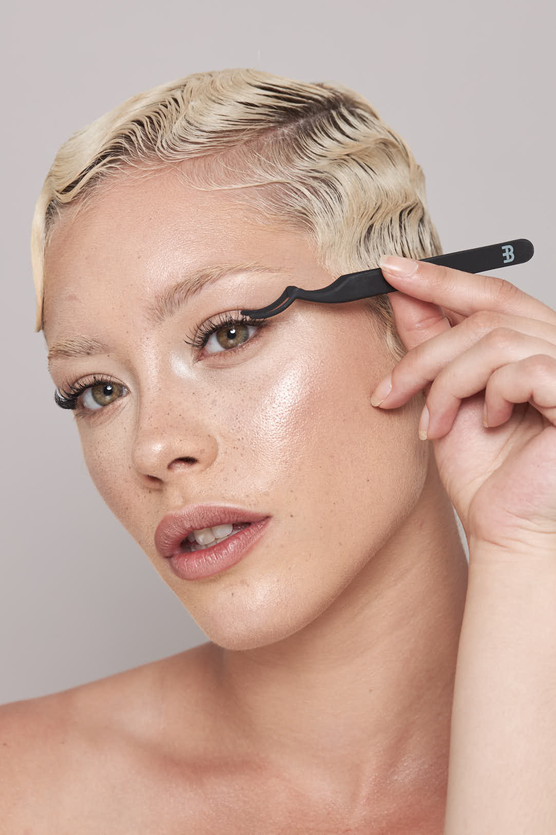HB® APPLICATOR